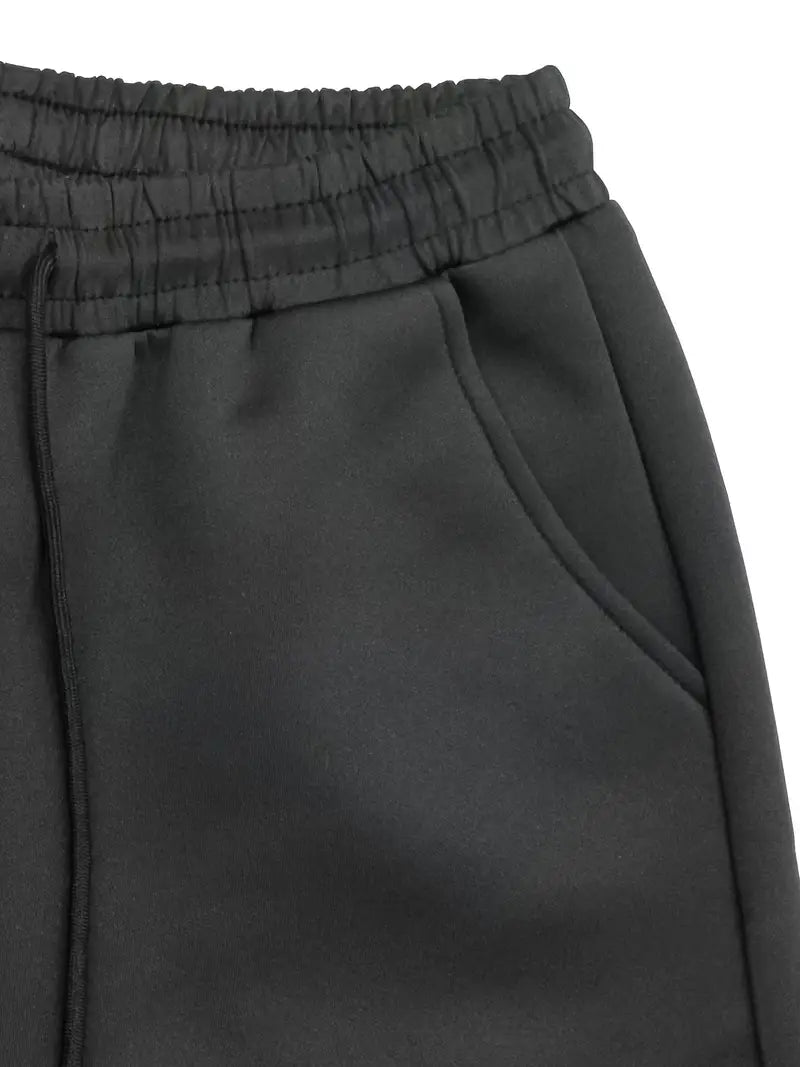 [COMPRI 1 E OTTIENI 2] Oslo Set – Felpa con cappuccio + Joggers + 3 Regali Premium GRATUITI